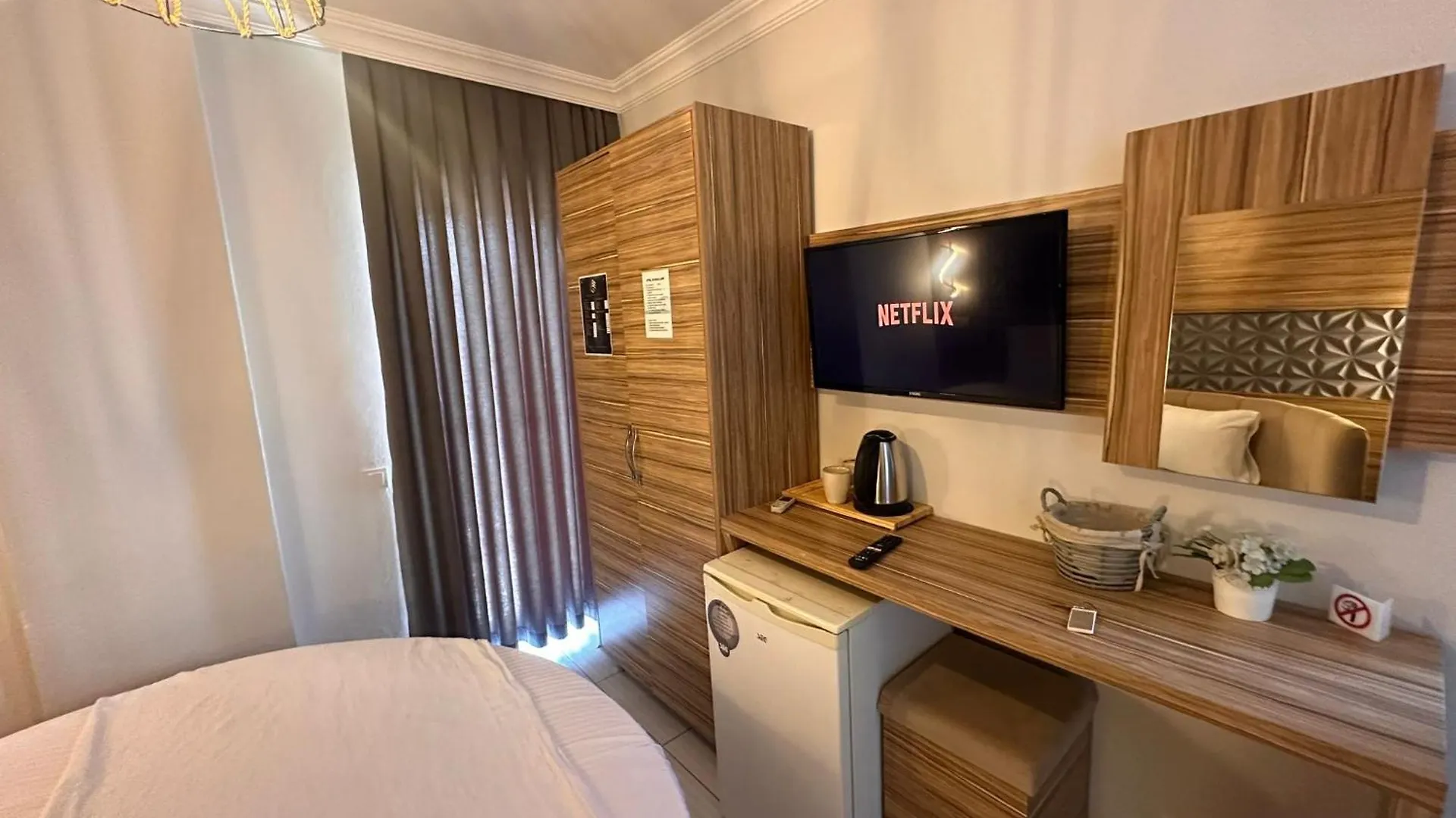 Royal Ezel Hotel أنطاليا