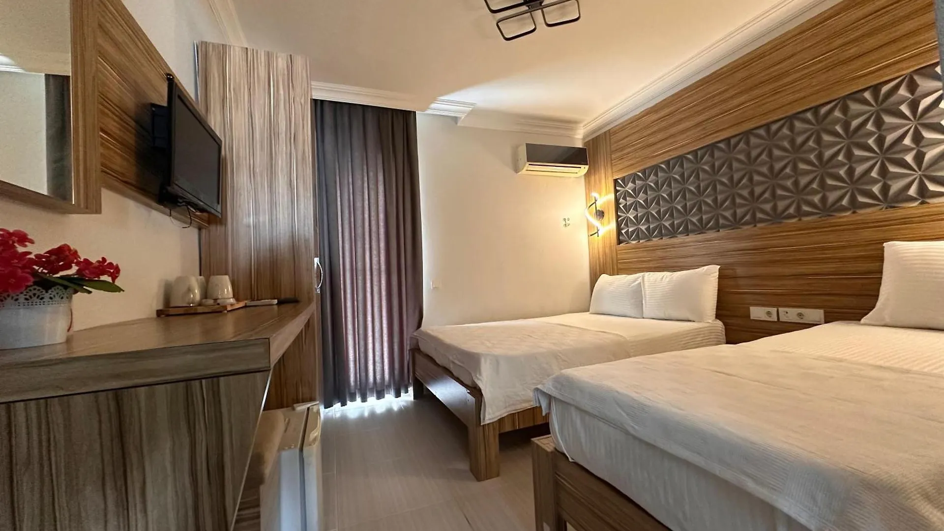 Royal Ezel Hotel أنطاليا